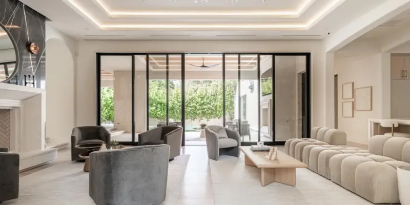 Kolbe Ultra Series multi-slide door © Robert Tsai